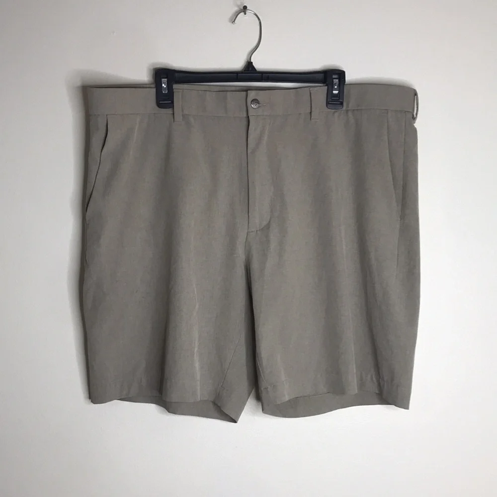 Callaway Golf Shorts Men's Opti-Dri Performance Lightweight Khaki Size 42